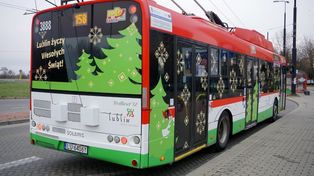 Lublin: Mikołajkowa akcja w komunikacji miejskiej. Książki dla pasażerów