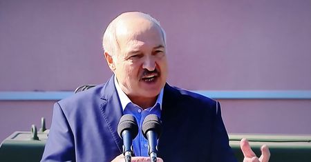 Białoruś. Aleksander Łukaszenka grozi robotnikowi. Mężczyzna zatrzymany