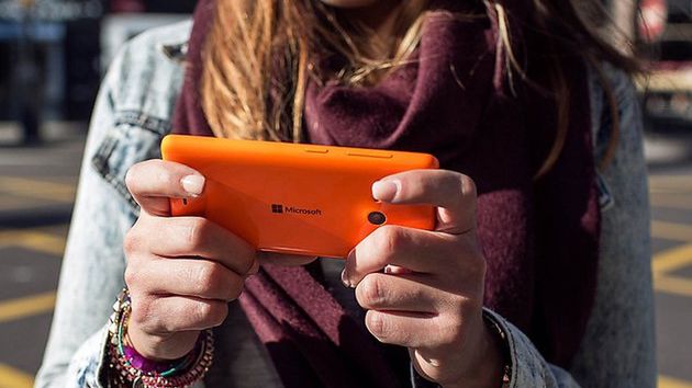 Wycieka Lumia 435, czyli prawdopodobnie najtańszy smartfon Microsoftu 1