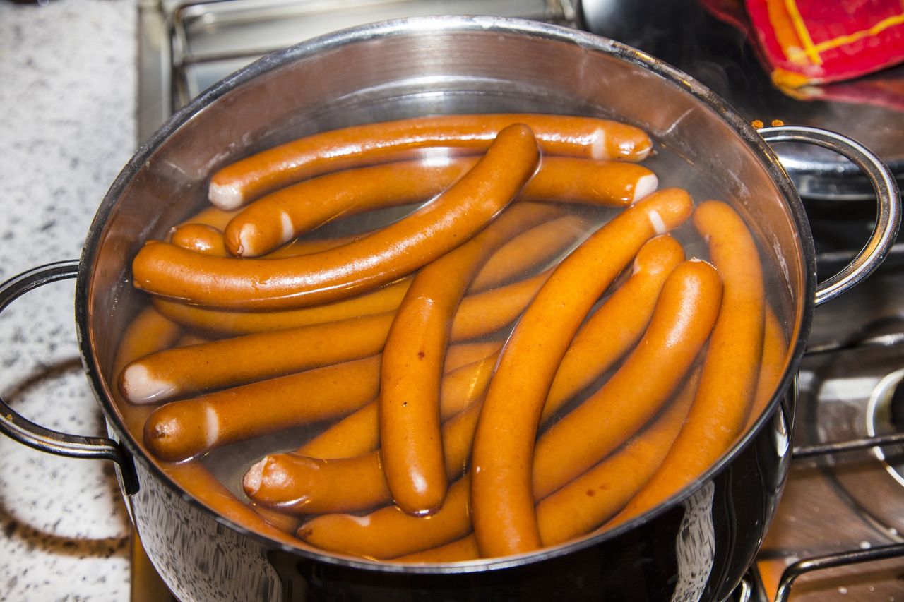 Czy można gotować parówki? Wyjaśniamy raz na zawsze