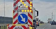 Jordanowo: Ciężarówka wjechała w pojazd drogowców na autostradzie A2