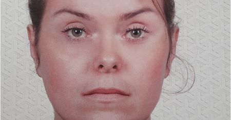 Poznajesz tę kobietę? Nie działa sama. Policja opublikowała portret pamięciowy