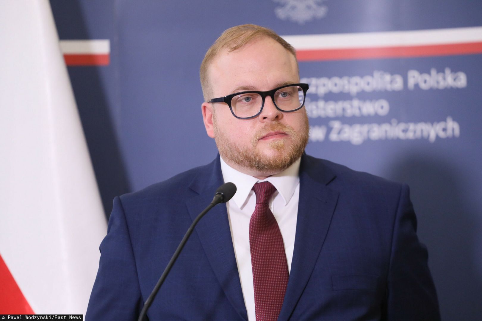 Konferencja ministra spraw zagranicznych Zbigniewa Raua
Fot. Pawel Wodzynski/East News, Warszawa, 01.09.2021. Konferencja prasowa ministra spraw zagranicznych Zbigniewa Raua i resortu na temat ewakuacji z Afganistanu.
N/z: nowo powolany rzecznik prasowy Lukasz Jasina
Pawel Wodzynski