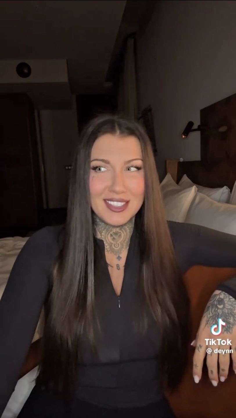 Deynn ogłasza, że ma "wychodne"