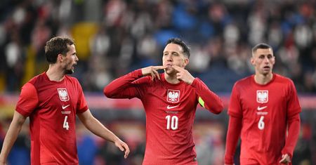 Kapitan wziął sprawy w swoje ręce. Gol Zielińskiego dał Polsce zwycięstwo