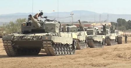 Oddali Ukrainie zardzewiałe czołgi. Z uznaniem patrzą na Polskę