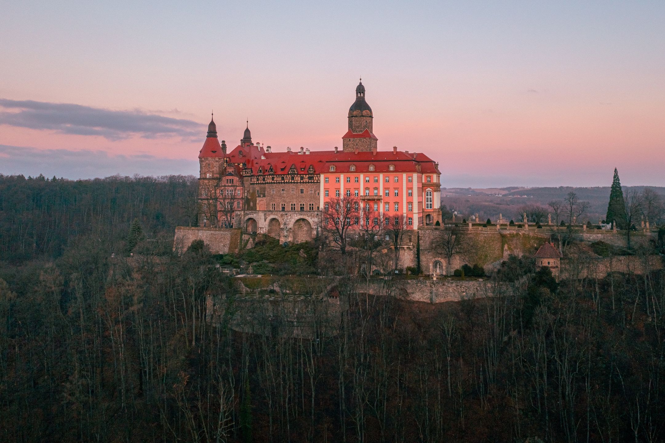Zamek Książ przyciąga turystów z Polski i zagranicy 