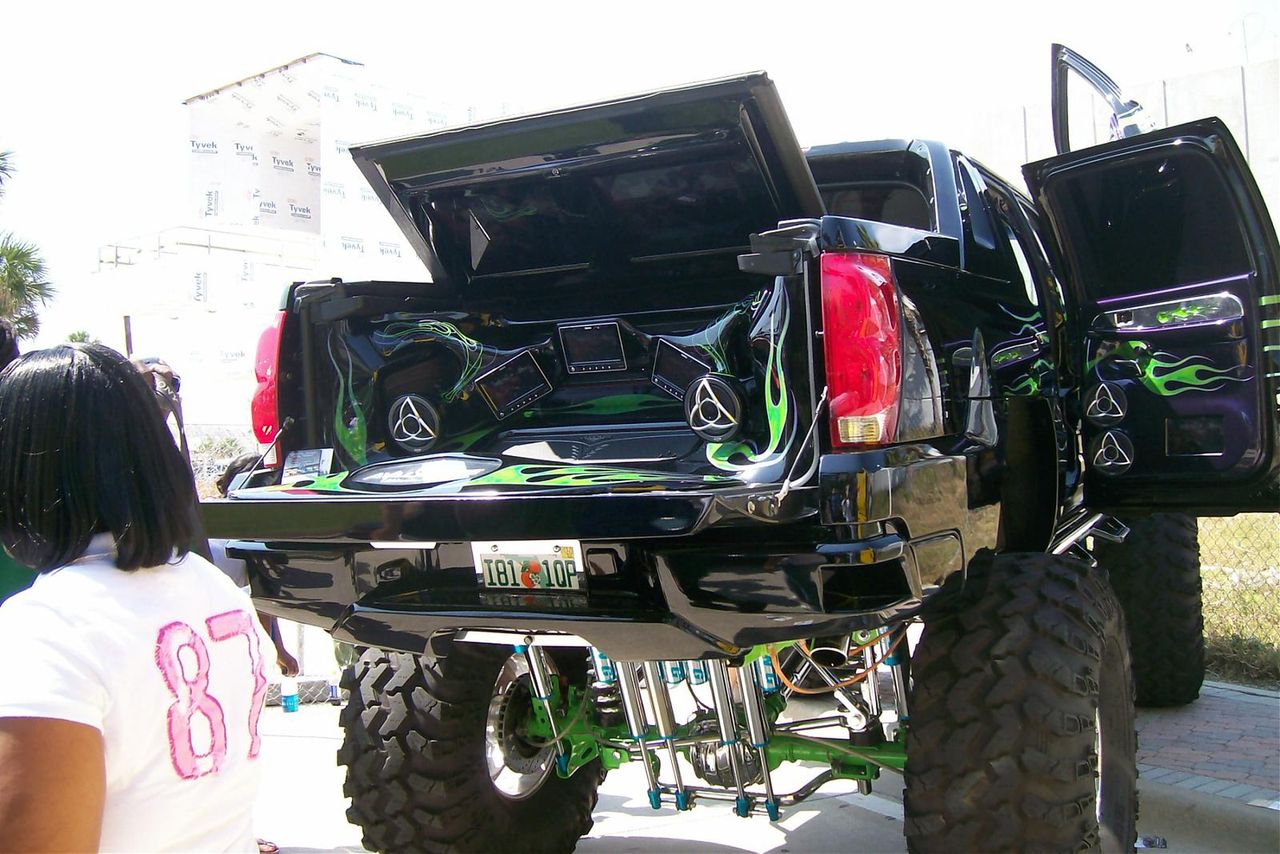 Chevrolet Avalanche (fot. overclock.net)