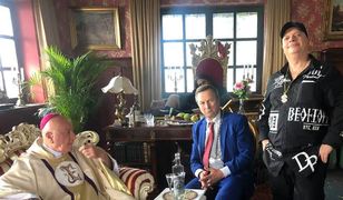 Widzieliśmy pierwszy odcinek serialu "Ekler". Mocna satyra na grzechy polskiego Kościoła