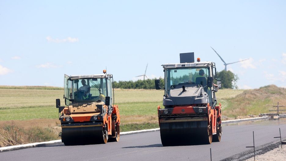 Zaawansowane prace na budowie drogi ekspresowej S19 na odcinkach Krosno - Miejsce Piastowe oraz Miejsce Piastowe Dukla