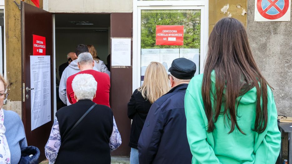 W jakich przypadkach można głosować po godzinie 21.00?