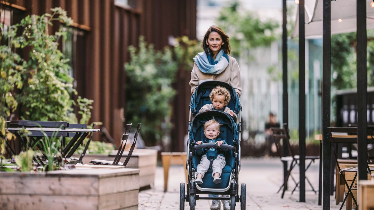 Gdyby dziecięce wózki były statkami kosmicznymi, Thule Sleek byłby Sokołem Millenium 1