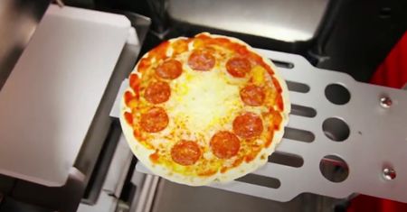 Wybierasz się do Włoch na pyszną pizzę? Kupisz ją w automacie