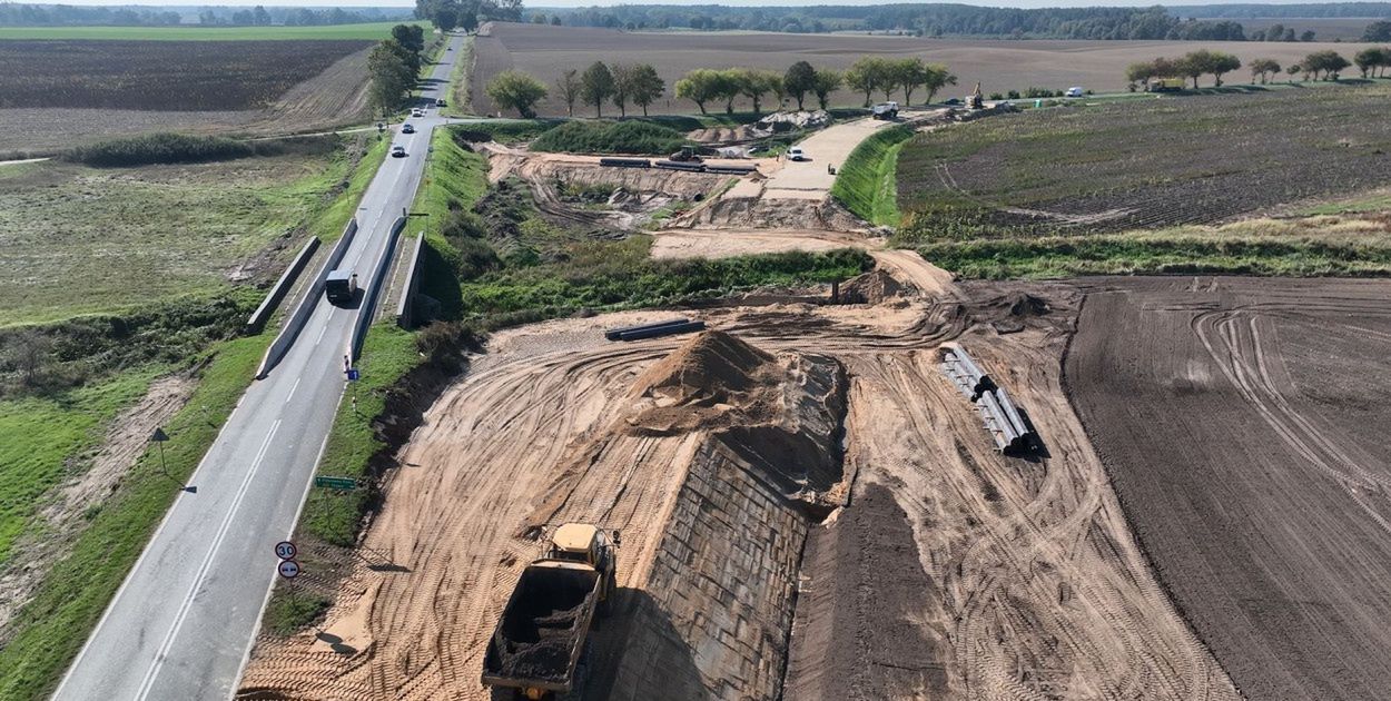 Trwa ofensywa na wielkopolskich drogach. Fundusze Europejskie dokładają miliony zł