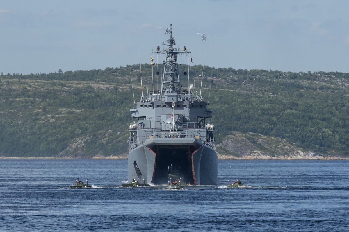 Rosyjskie statki wojenne opuściły Bałtyk. Rosja szykuje ogromne ćwiczenia - Statek klasy Ropucha