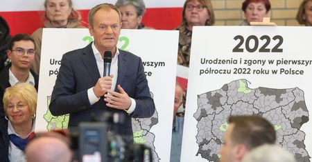 Żłobek w każdej gminie. Nowe zobowiązanie Donalda Tuska