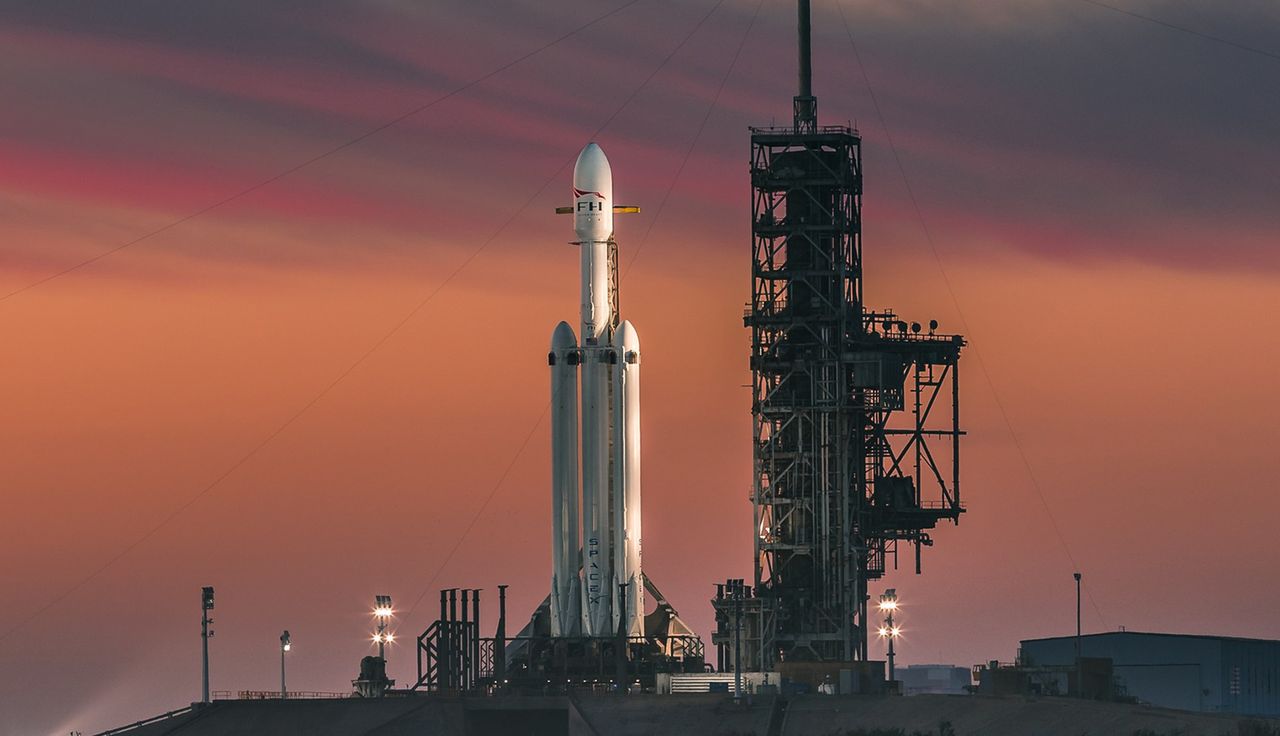 Bezos osiągnął swój cel, NASA zawiesiła kontrakt ze SpaceX