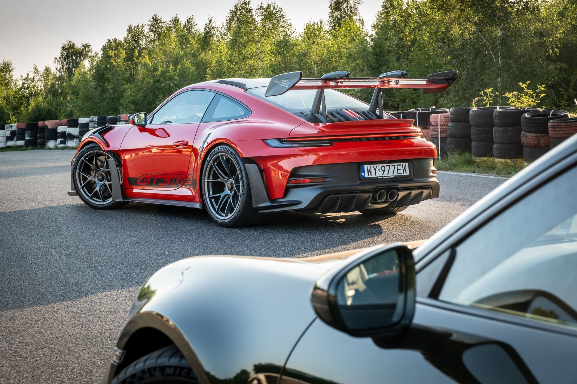 Porsche 911 GT3 vs Porsche 911 GT3 RS