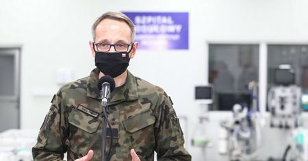 Amantadyna i burza wśród profesorów. Antyszczepionkowcy przez chwilę mieli nadzieję