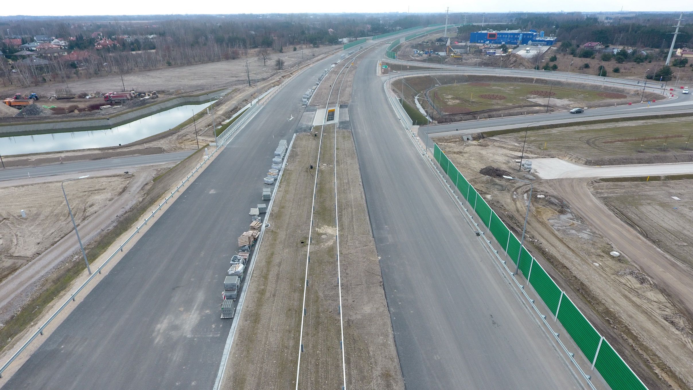 Budowa odcinka drogi S14 Lublinek - Aleksandrów Łódzki, marzec 2022 r.