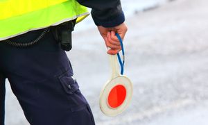 Mandat za jazdę w okularach. Oto co mówi prawo