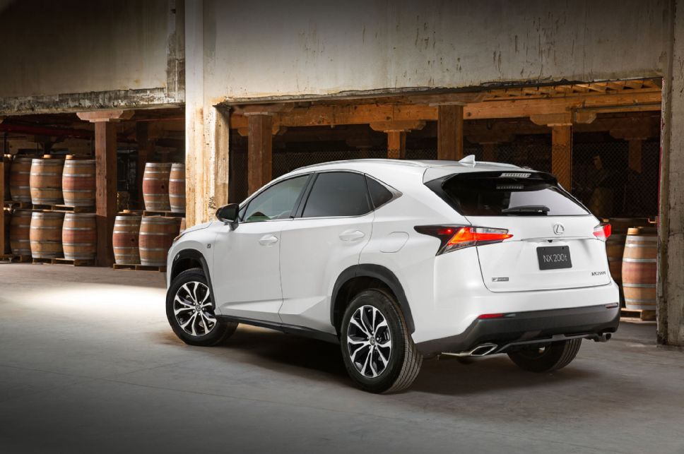 Lexus NX200t