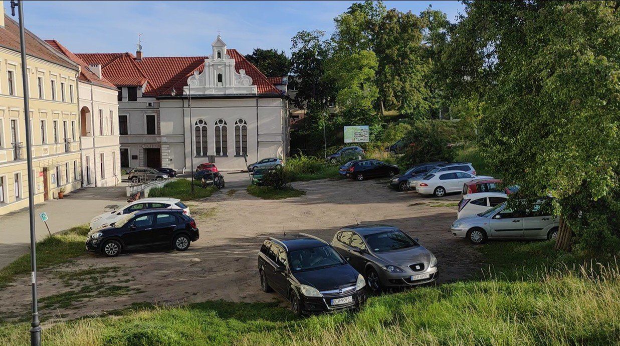Tak obecnie wygląda miejsce przy starym szpitalu w Chojnicach