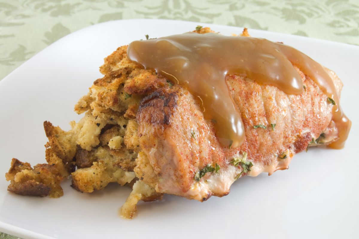 Na obiad robię kotlety po pastersku. Są smaczniejsze niż zwykłe schabowe