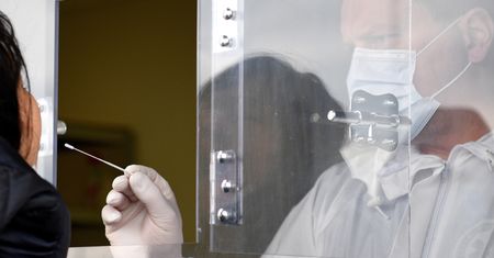 Wynik badania na COVID-19 po kilkudziesięciu minutach. Firma stworzyła szybki test