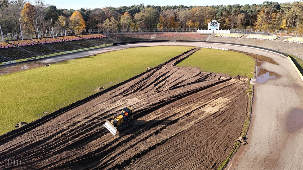 Nowa era na Golęcinie. Boisko przy ul. Warmińskiej przechodzi gruntowną modernizację