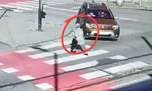 Wjechał w kobietę na pasach. Policja publikuje nagranie