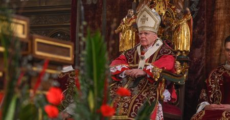 Abp Jędraszewski wykluczony z ważnej kapituły