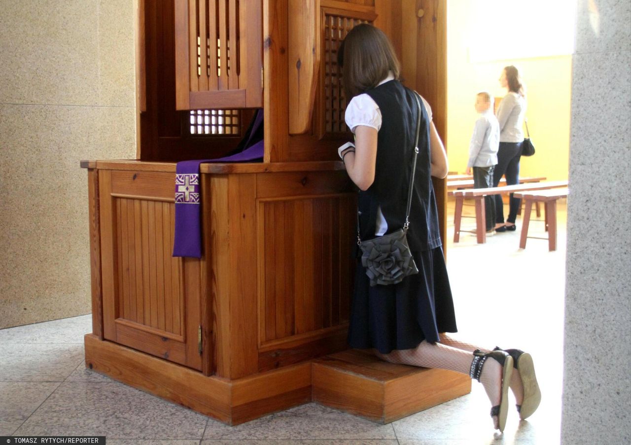 Opowiedziała o pierwszej spowiedzi. "Kto pyta dziecko o coś takiego?"