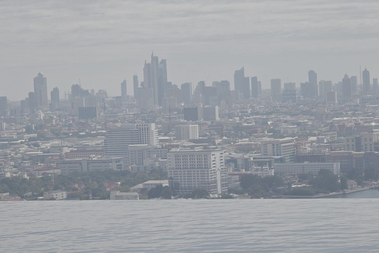 Alarm smogowy w jednej z największych metropolii świata. Turyści muszą być czujni
