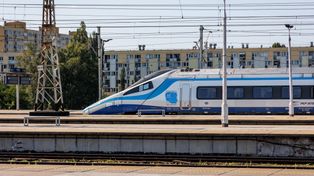 Hit w PKP Intercity. Seniorzy wykupili bilety na głównych trasach. Podróżni wściekli