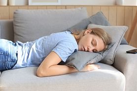 Power nap – dlaczego warto sobie ucinać krótkie drzemki?