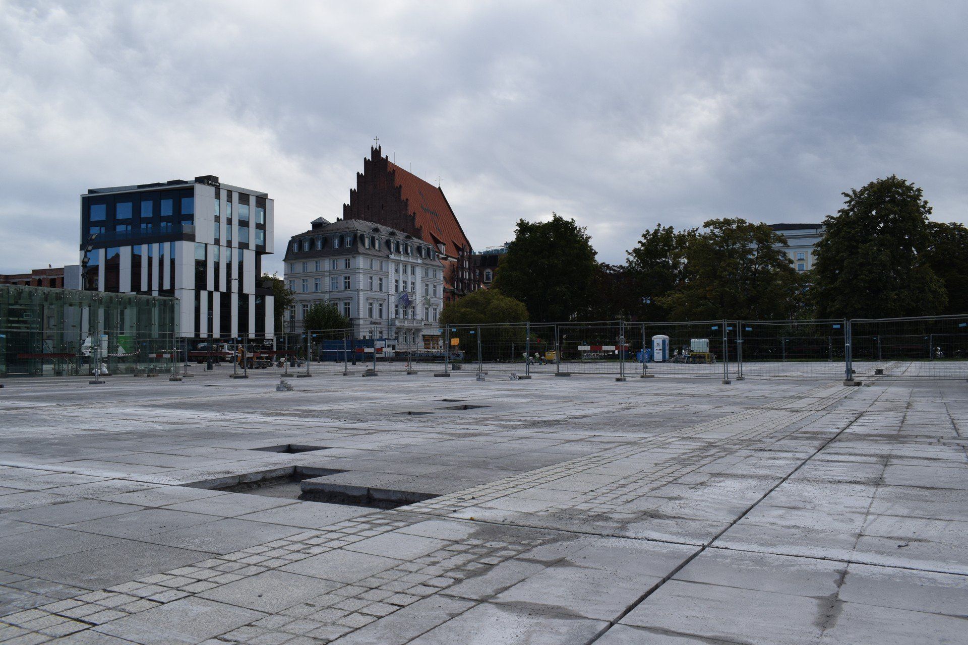 Plac Wolności w remoncie