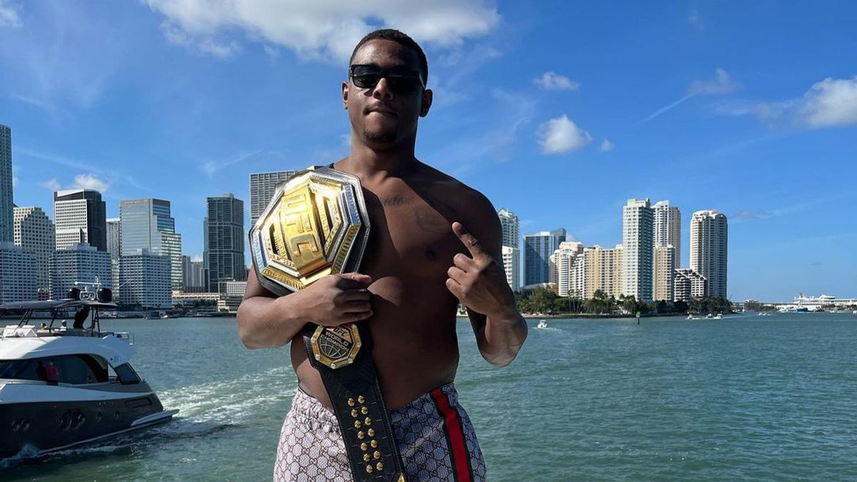 Na zdjęciu Jamahal Hill