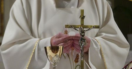 Koronawirus w Polsce. Kolejne zakażenia w KEP. Biskupi, księża i siostry zakonne poddane kwarantannie