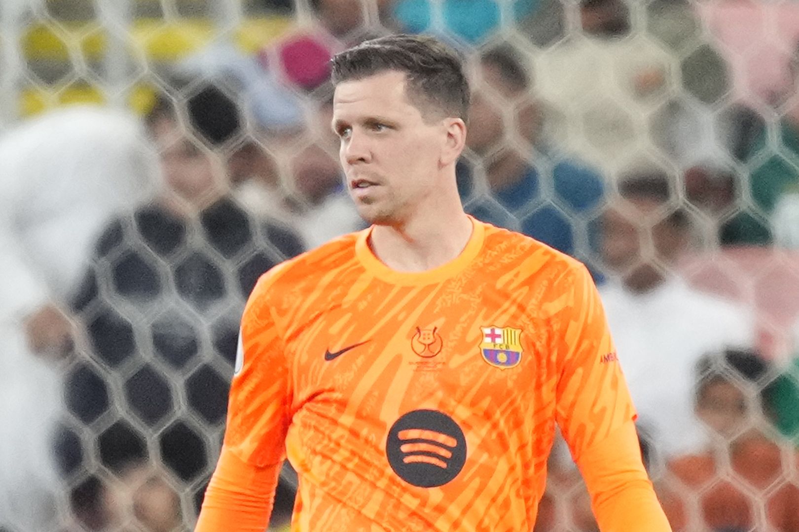 Wojciech Szczęsny dostał czerwoną kartkę w El Clasico. Teraz się tłumaczy