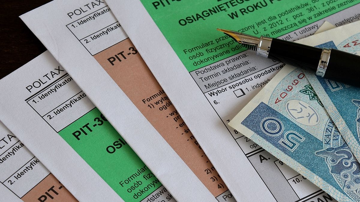 pit, podatek, rozliczenie, formularze, dokumenty, bilans, pióro, termin, biuro, fiskus, podatek dochodowy