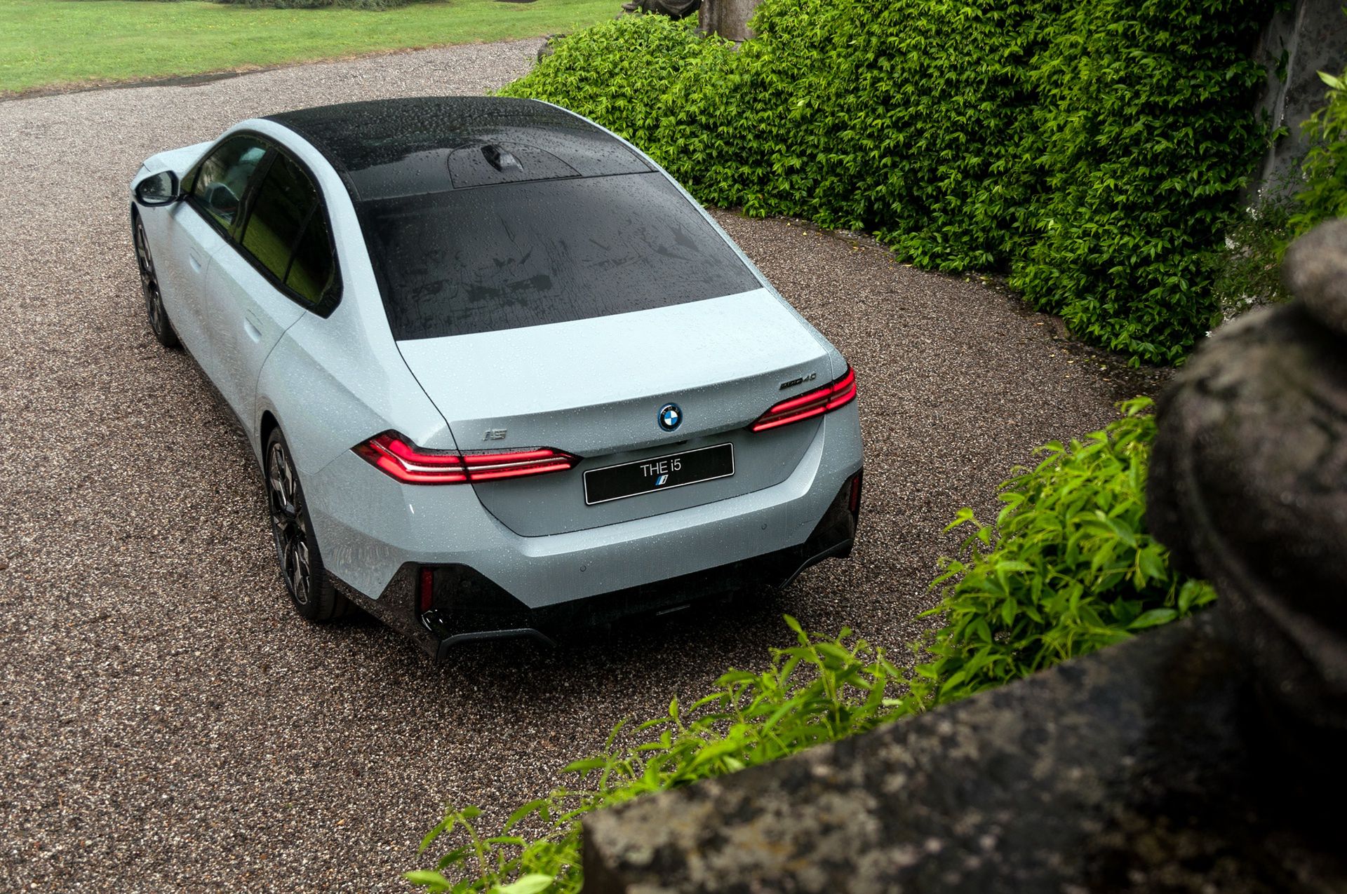 BMW i5 (2023)