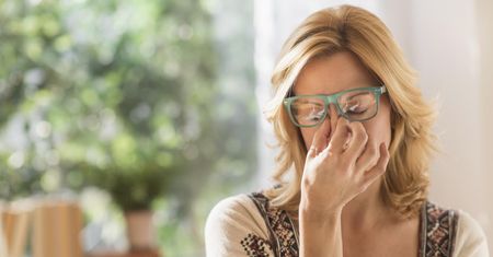Drętwienie twarzy – nie ignoruj tego objawu. Może świadczyć o poważnych chorobach neurologicznych