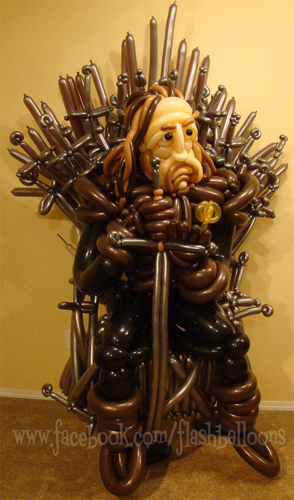 WTF dnia: Ned Stark na Żelaznym Tronie... z balonów [zdjęcie] 2