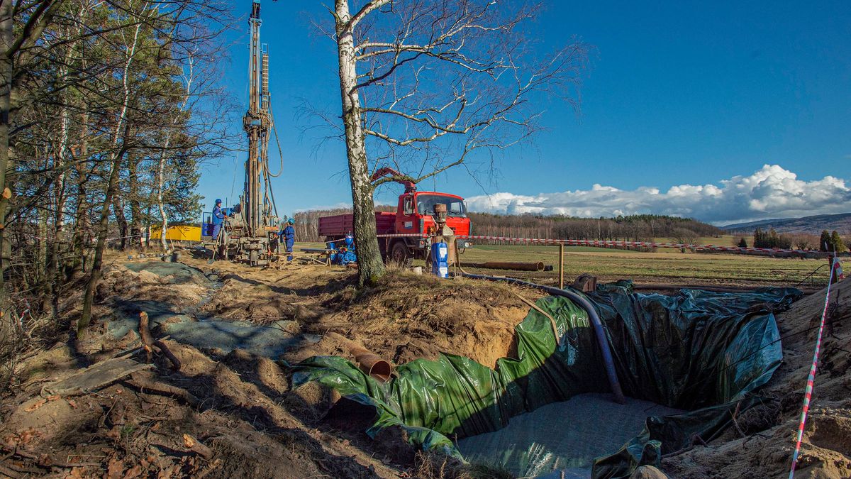 Czesi uważają, że przez polską kopalnię obniża im się poziom wód gruntowych. Dlatego na bieżąco monitorują sytuację