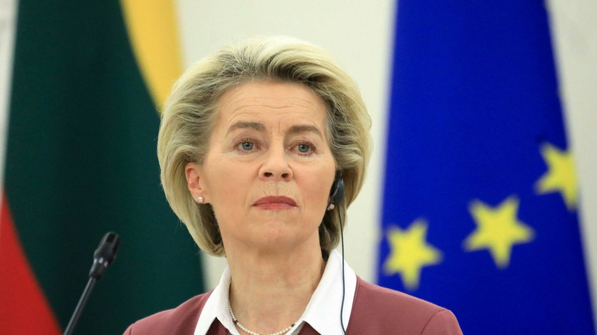 KE upomniała polskie władze, by rzetelnie informowały o pochodzeniu pieniędzy m.in. na programy "Mój prąd" oraz "Cyfrowa gmina" - pisze "DGP" 