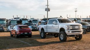 Kielce: Trwa Dub it Tuning Festival. Jak można zmodyfikować swoje auto?