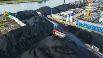Do Polski wciąż trafiają setki ton rosyjskiego węgla? Senator ujawnia nagranie