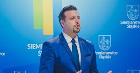 Zawierzył miasto Maryi. Teraz pyta o kochanie się z żoną. "Żenada"