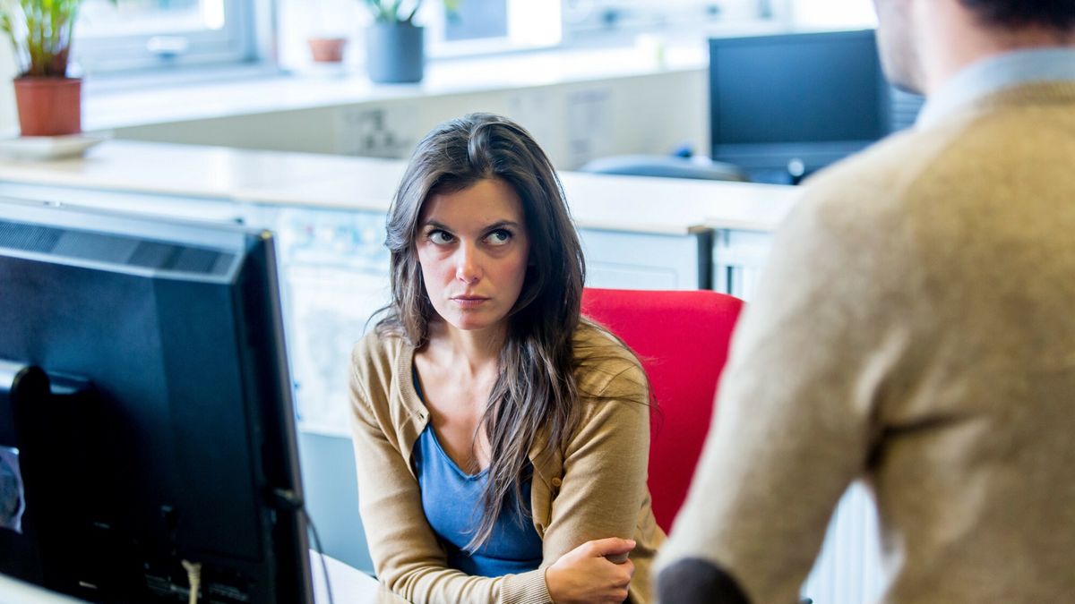 Jak rozpoznać czyjąś niechęć?